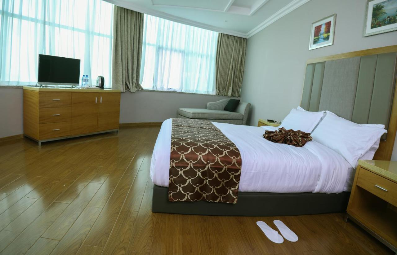 New Day Hotel 亚的斯亚贝巴 外观 照片